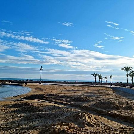 Beach Apartment Торевиеха Екстериор снимка